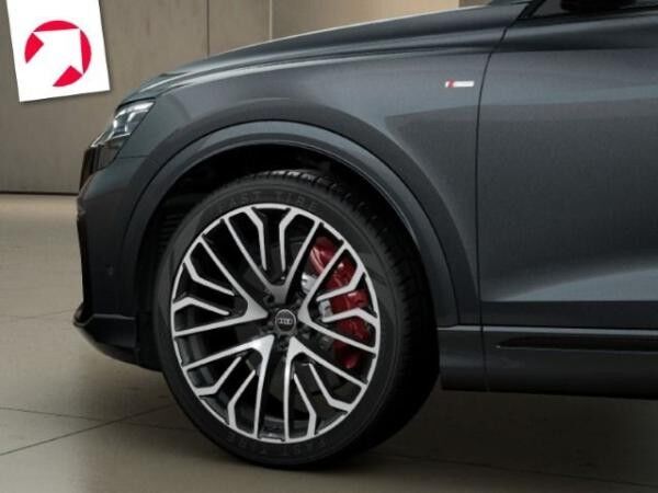 Audi Q8 SUV S line business TFSI e*0,5%*MATRIX*AHK*