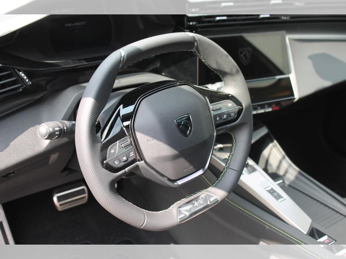 Peugeot 408 GT Hybrid 145 e-DSC6