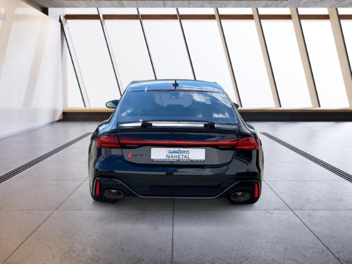 Audi RS7 ESSENTIALS PAKET KERAMIK 22'' HUD PANORAMA SPORTABGAS V-MAX 280 B&O DESIGNPAKET
