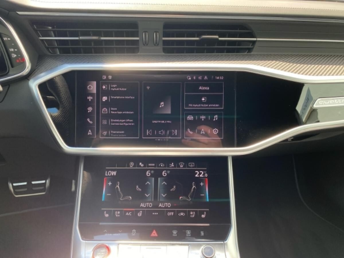 Audi RS7 ESSENTIALS PAKET KERAMIK 22'' HUD PANORAMA SPORTABGAS V-MAX 280 B&O DESIGNPAKET