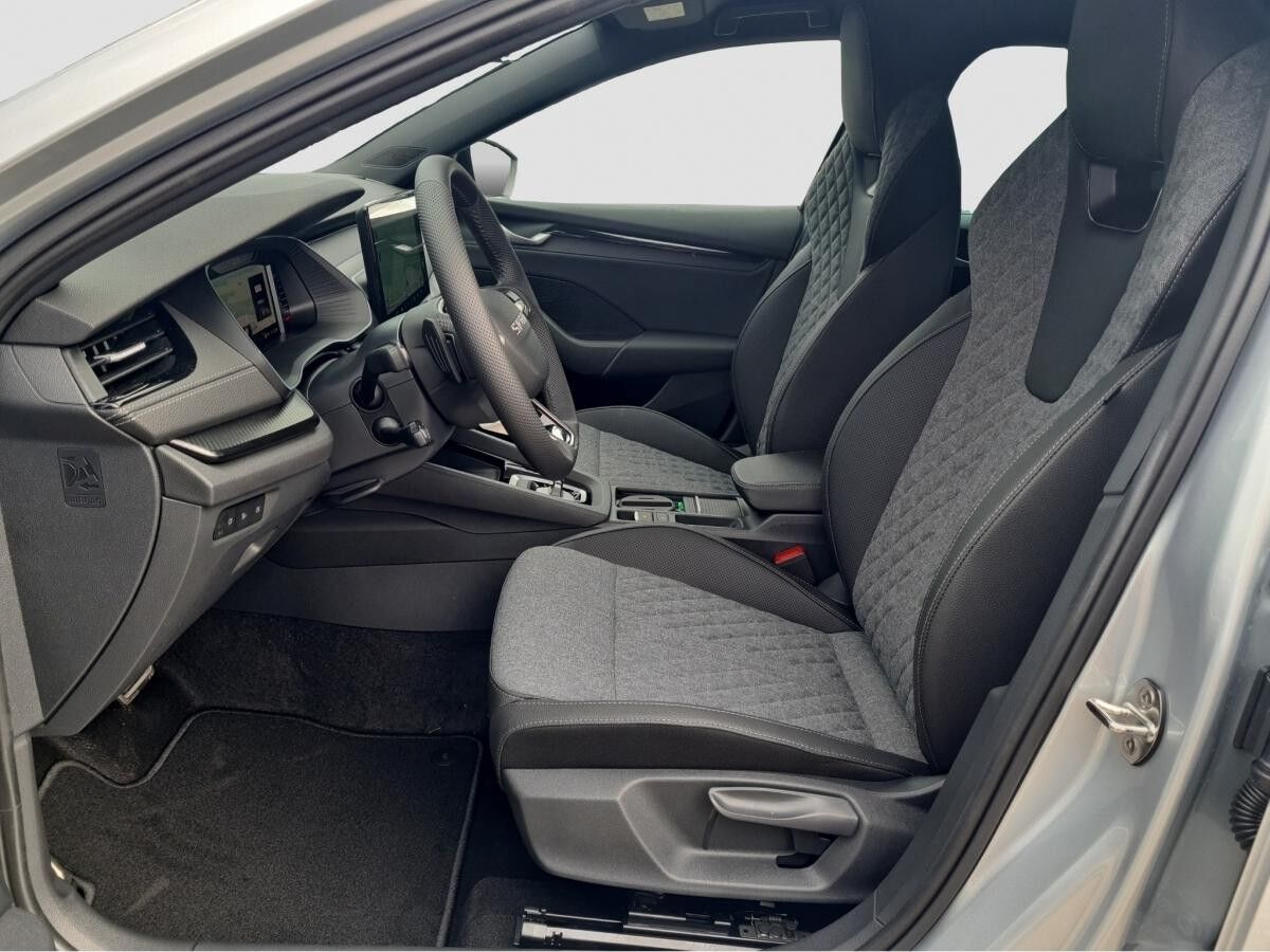 Skoda Octavia Combi 2.0 TDI DSG AHK MATRIX StHzg Winter