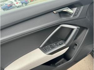 Audi Q3 S line 35 TFSI S tronic Navi AHK LED Einparkhilfe plus