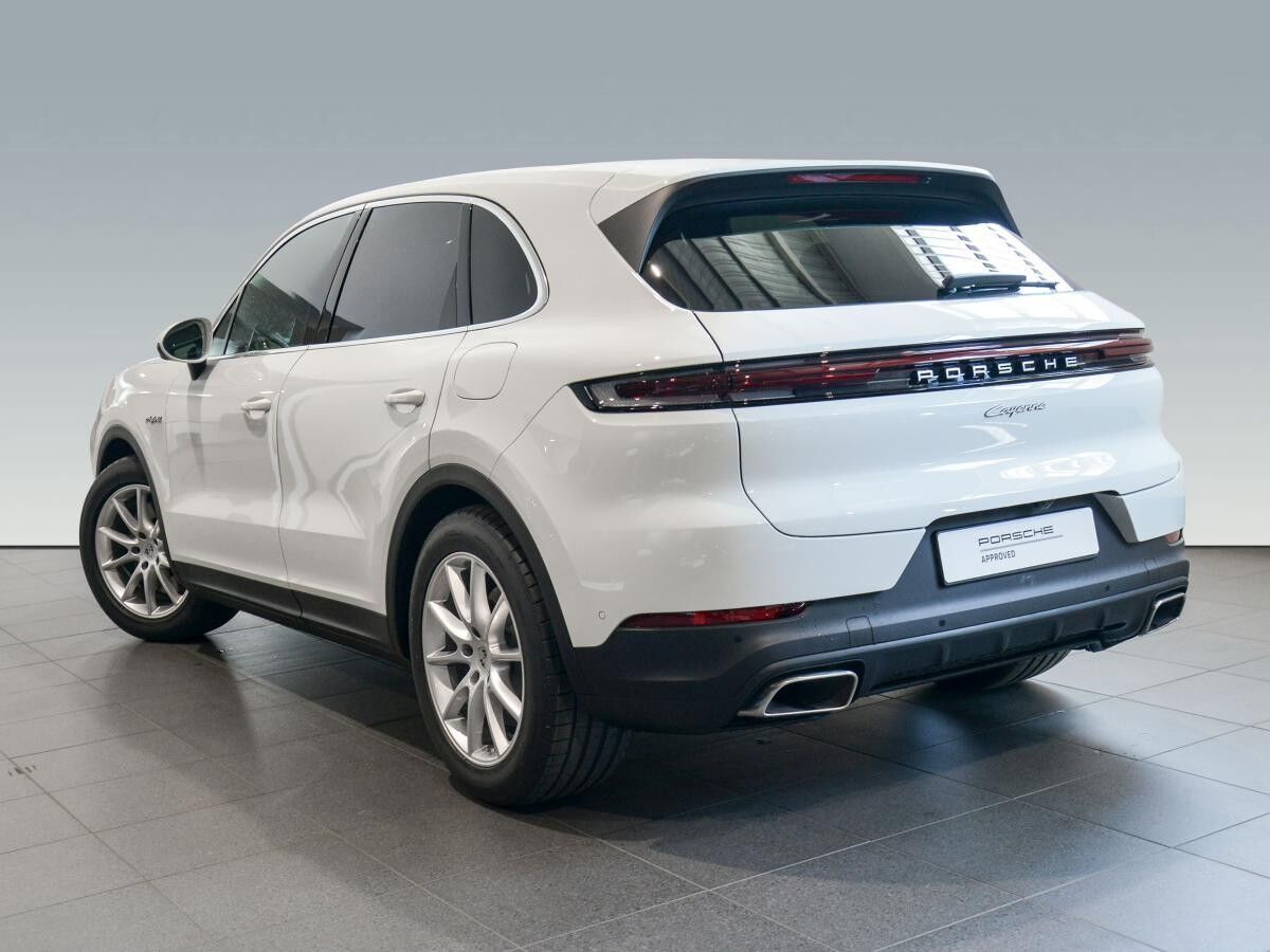 Porsche Cayenne E-Hybrid SOFORT Verfügbar / PASM / AHK / Bose