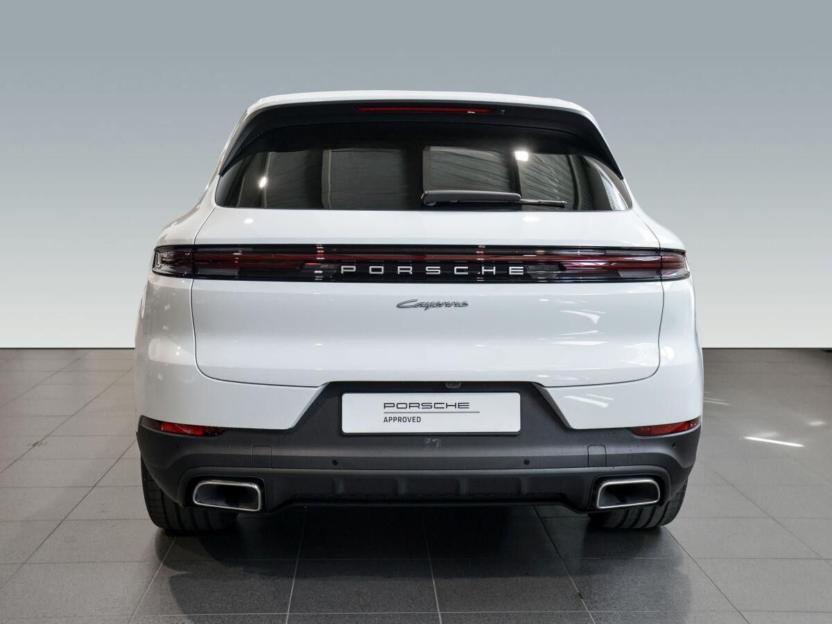 Porsche Cayenne E-Hybrid SOFORT Verfügbar / PASM / AHK / Bose