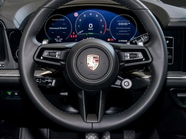 Porsche Cayenne E-Hybrid SOFORT Verfügbar / PASM / AHK / Bose