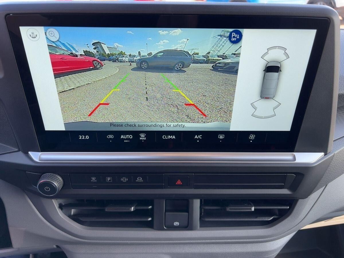 Volkswagen Transporter T7 Kombi 2.0 TDI Automatik Langer Radst