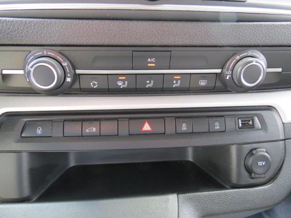 Opel Vivaro Cargo AHK / Laderaum aus Holz / Allwetterreifen  / *SOFORT VERFÜGBAR*