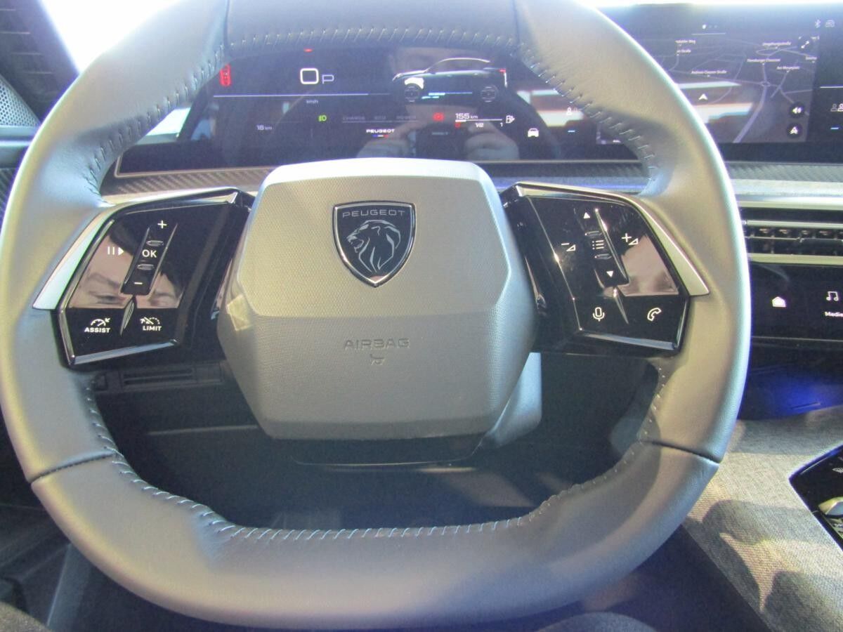 Peugeot 3008 ALLURE 145 e-DSC 6 "SOFORT VERFÜGBAR"