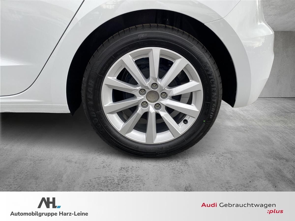 Audi A1 Sportback advanced 25 TFSI Smartphone-Interface, Komfortschlüssel, LED