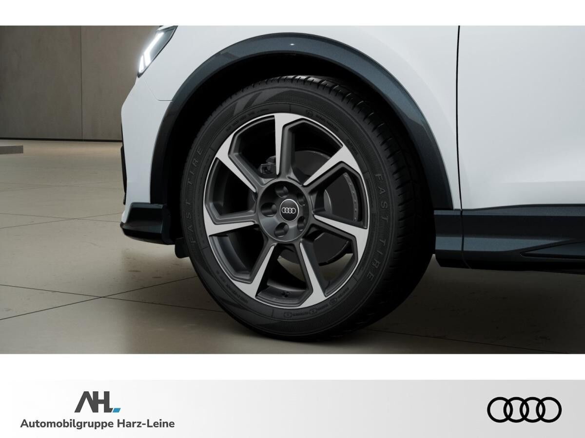 Audi Q3 S line 35 TFSI 110(150) kW(PS) S tronic