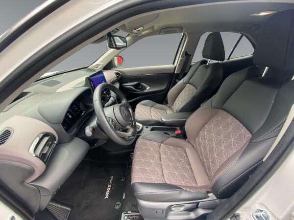 Toyota Yaris Cross 1.5 Style Plus +360*Kam+Carplay+SHZ+