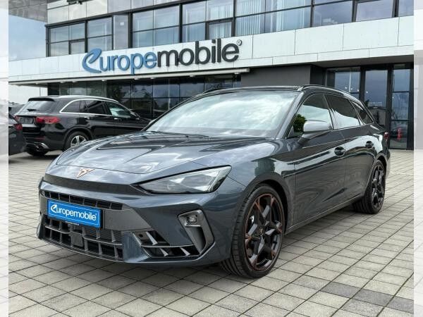 Cupra Leon Sportstourer VZ 2.0 TSI 245 kW DSG (UVP 64.012€/SOFORT) PANO/NAV/AHK/SIDE/MATRIX/SENNH./UVM.
