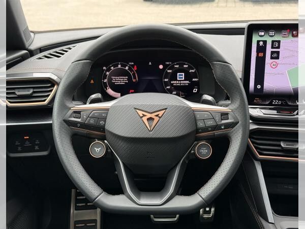 Cupra Leon Sportstourer VZ 2.0 TSI 245 kW DSG (UVP 64.012€/SOFORT) PANO/NAV/AHK/SIDE/MATRIX/SENNH./UVM.