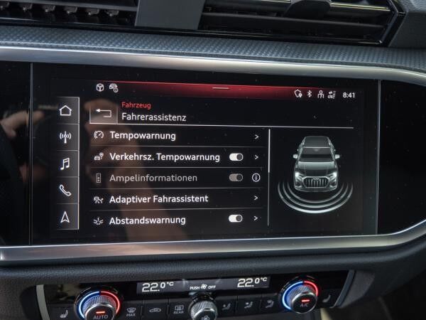 Audi Q3 S line 40 TFSI quattro