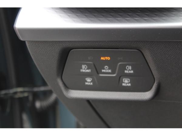 Cupra Leon 1.5 TSI DSG e-Hybrid KAMERA ACC APP CONNECT GRA 18