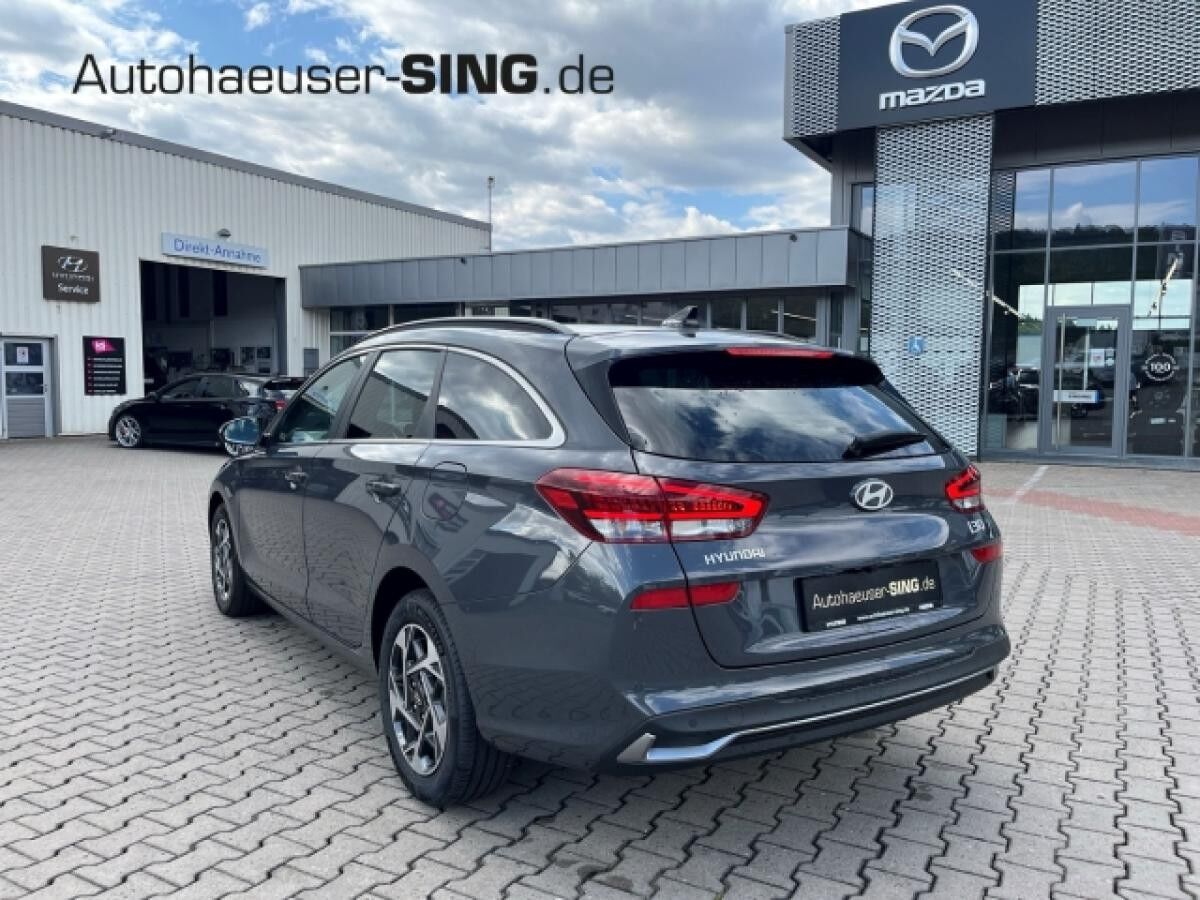 Hyundai i30 i30cw M-Hybrid Navi LED Kamera SHZ PDC CarPlay
