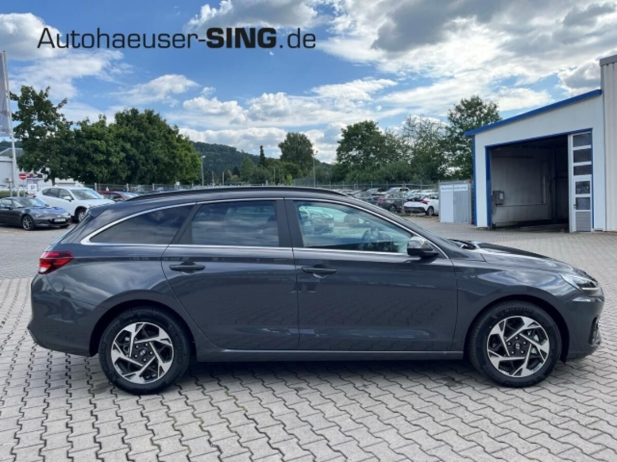 Hyundai i30 i30cw M-Hybrid Navi LED Kamera SHZ PDC CarPlay