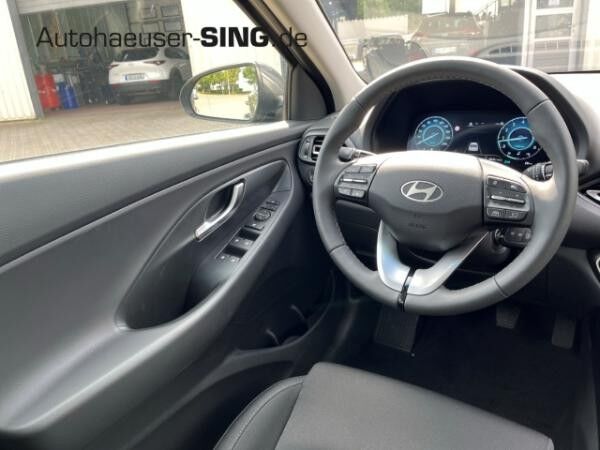Hyundai i30 cw M-Hybrid Navi LED Kamera SHZ PDC CarPlay