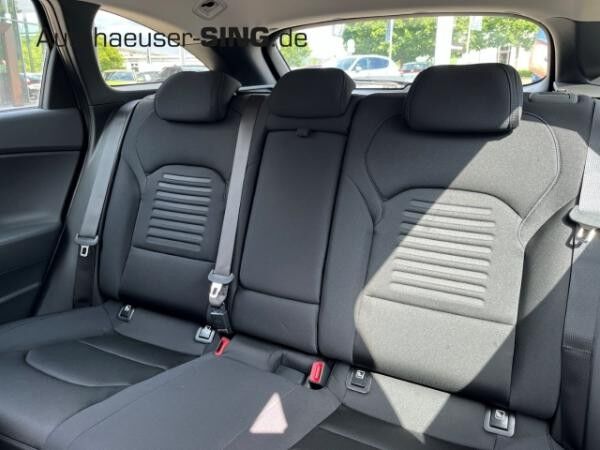 Hyundai i30 cw M-Hybrid Navi LED Kamera SHZ PDC CarPlay