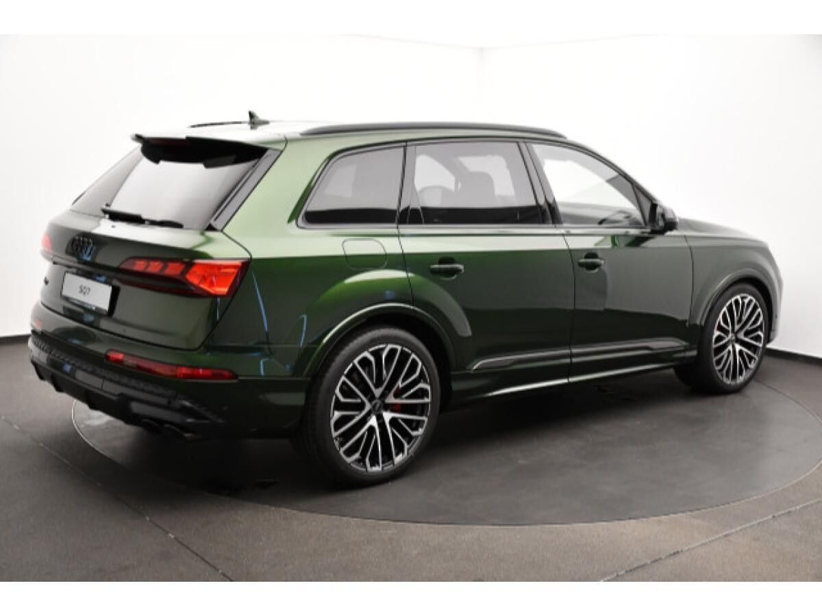 Audi SQ7 Audi exlusive Verde Ermes metallic HD Matrix LED-Scheinwerfer  Panorama-Glasdach Nachtsichtassistent
