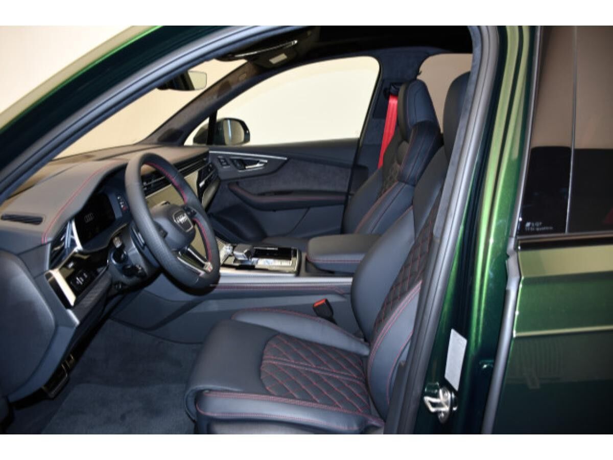 Audi SQ7 Audi exlusive Verde Ermes metallic HD Matrix LED-Scheinwerfer  Panorama-Glasdach Nachtsichtassistent