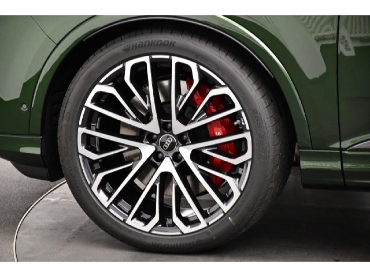 Audi SQ7 Audi exlusive Verde Ermes metallic HD Matrix LED-Scheinwerfer  Panorama-Glasdach Nachtsichtassistent