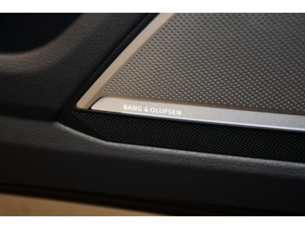 Audi RS6 RS 6 Avant HD Matrix LED-Scheinwerfer mit Audi Laserlicht RS-Dynamikpaket plus RS-Keramikbremsanlage