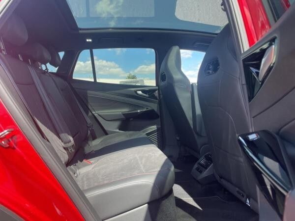 Volkswagen ID.4 GTX 4Motion AHK-klappbar RFK Pano Wärmepumpe DCC TopSportPlus Travel