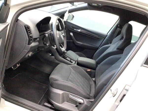 Skoda Karoq 2.0l TSI DSG 4x4 Sportline *inkl W&V, Lieferung & Allwetterreifen*