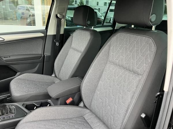 Volkswagen Tiguan 1.5 TSI ACC+SHZ+MFL+STANDHEIZUNG+PDC+LED