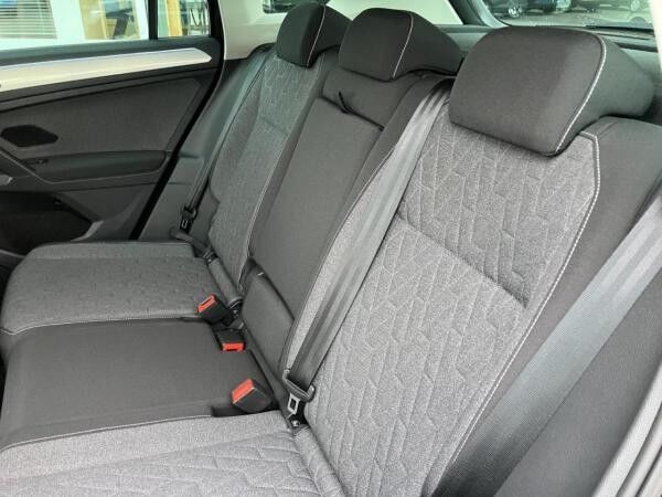 Volkswagen Tiguan 1.5 TSI ACC+SHZ+MFL+STANDHEIZUNG+PDC+LED