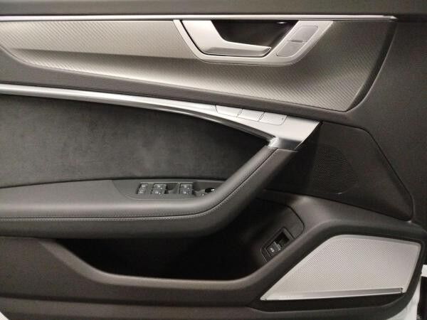 Audi RS6 RS 6 Avant tiptronic HD Matrix-LED B&O RS-Sportabgasanlage HuD