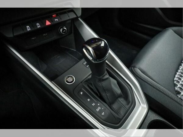 Audi A1 allstreet 30 TFSI ACC*LED*CARPLAY*SZG*PDC+*17ZOLL