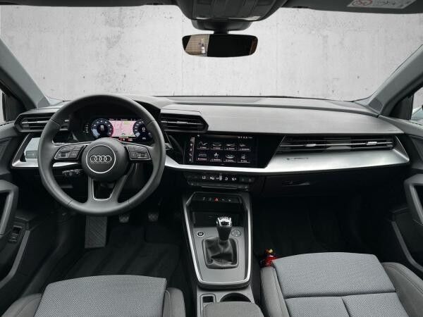 Audi A3 Sportback 35 TFSI advanced *Matrix*Navi*