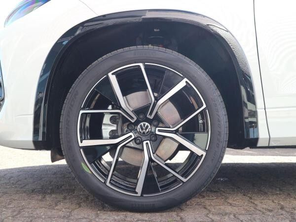 Volkswagen Tayron R-Line 2,0 TDI SCR 4MOTION DSG*AHK*PANORAMA*BLACKSTYLE*WIRÄ*STDHZG*7-SITZER*GEWERBE