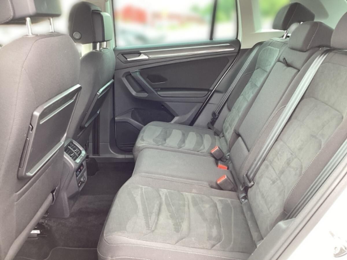 Volkswagen Tiguan 1.5 TSI DSG R-LINE *360° *AHK *LM20 *ACC