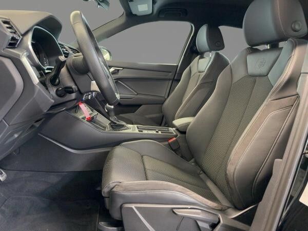 Audi Q3 S line 45 TFSIe LED virtual Navi DAB Teilleder