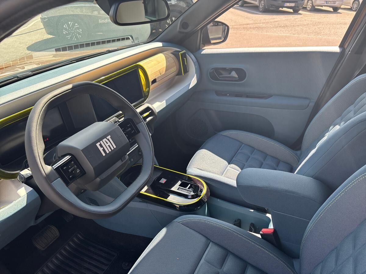 Fiat Grande Panda Elektro LaPrima 44kWh 83kW (113 PS) inkl. Winter-Paket