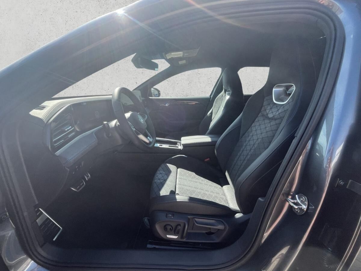 Volkswagen Passat Variant R-Line 2,0 l TDI SCR 4MOTION DSG