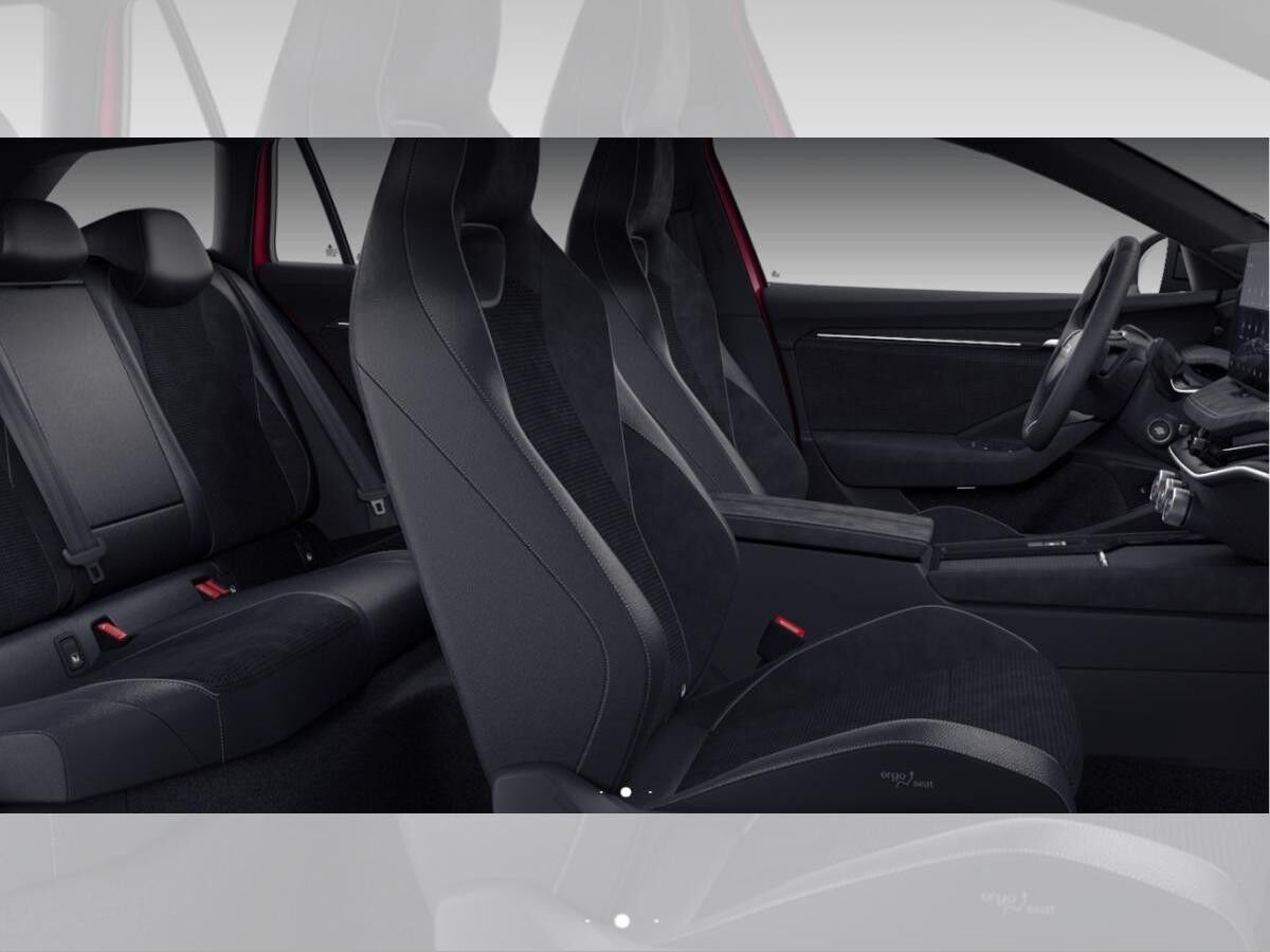 Skoda Superb Combi Sportline 2,0 TDI  142 kW 7-Gang-DSG 4x4