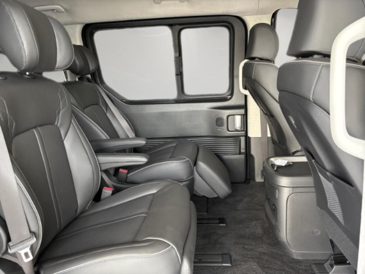 Hyundai STARIA 1.6 HEV Signature **SOFORT VERFÜGBAR**