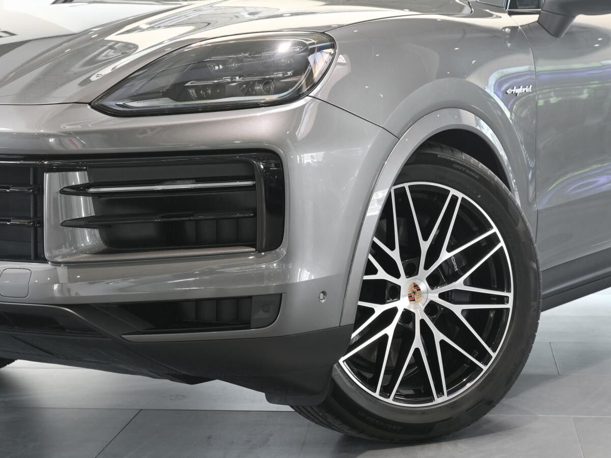 Porsche Cayenne (Typ 9YA)