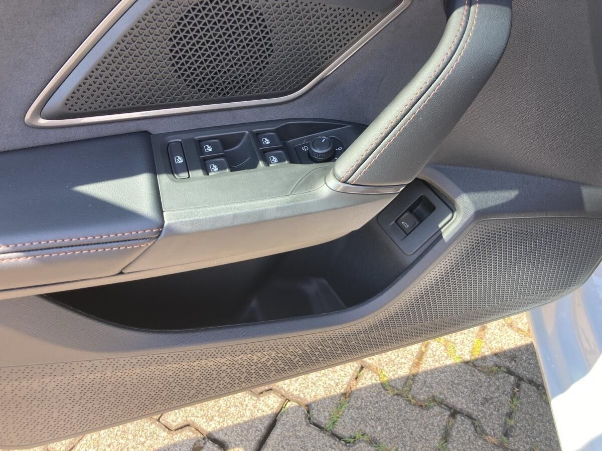 Cupra Leon Sportstourer VZ 2.0 TSI 245 kW (333 PS) 7-Gang-DSG 4Drive