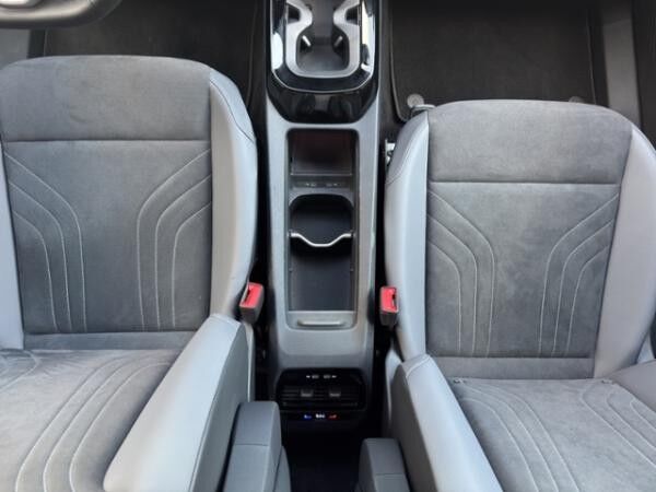 Volkswagen ID.4 Pro 4Motion AHK HUD Wärmepumpe Navi Harman