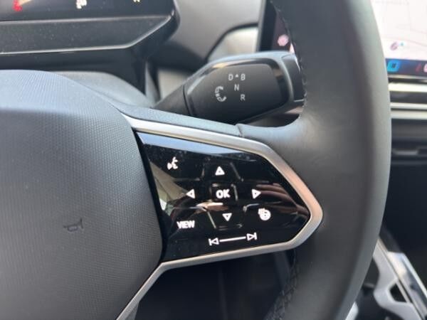Volkswagen ID.4 Pro 4Motion AHK HUD Wärmepumpe Navi Harman