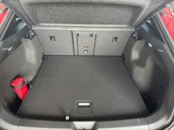 Volkswagen ID.4 Pro 4Motion AHK HUD Wärmepumpe Navi Harman