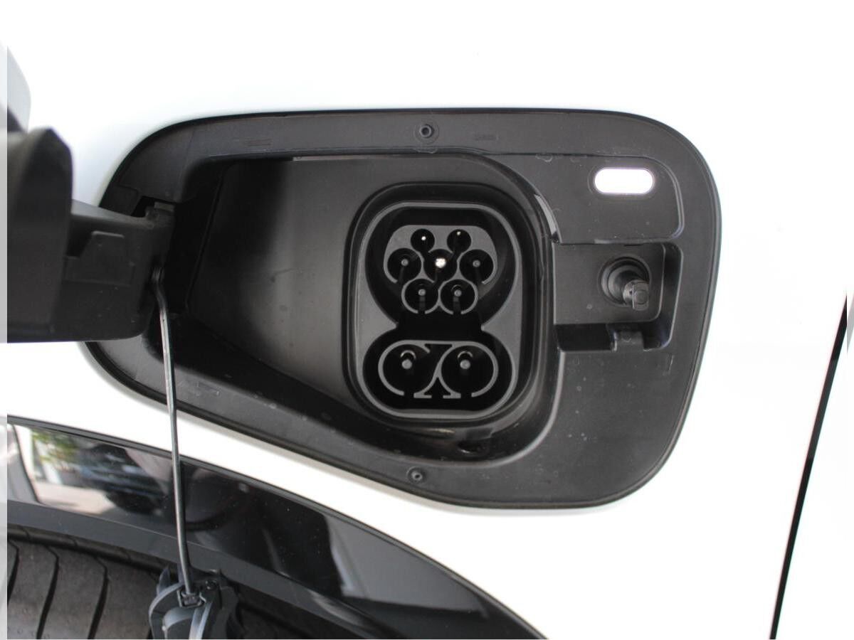 Volkswagen Tiguan R-Line Hybrid HD-Matrix Pano AHK Black Style