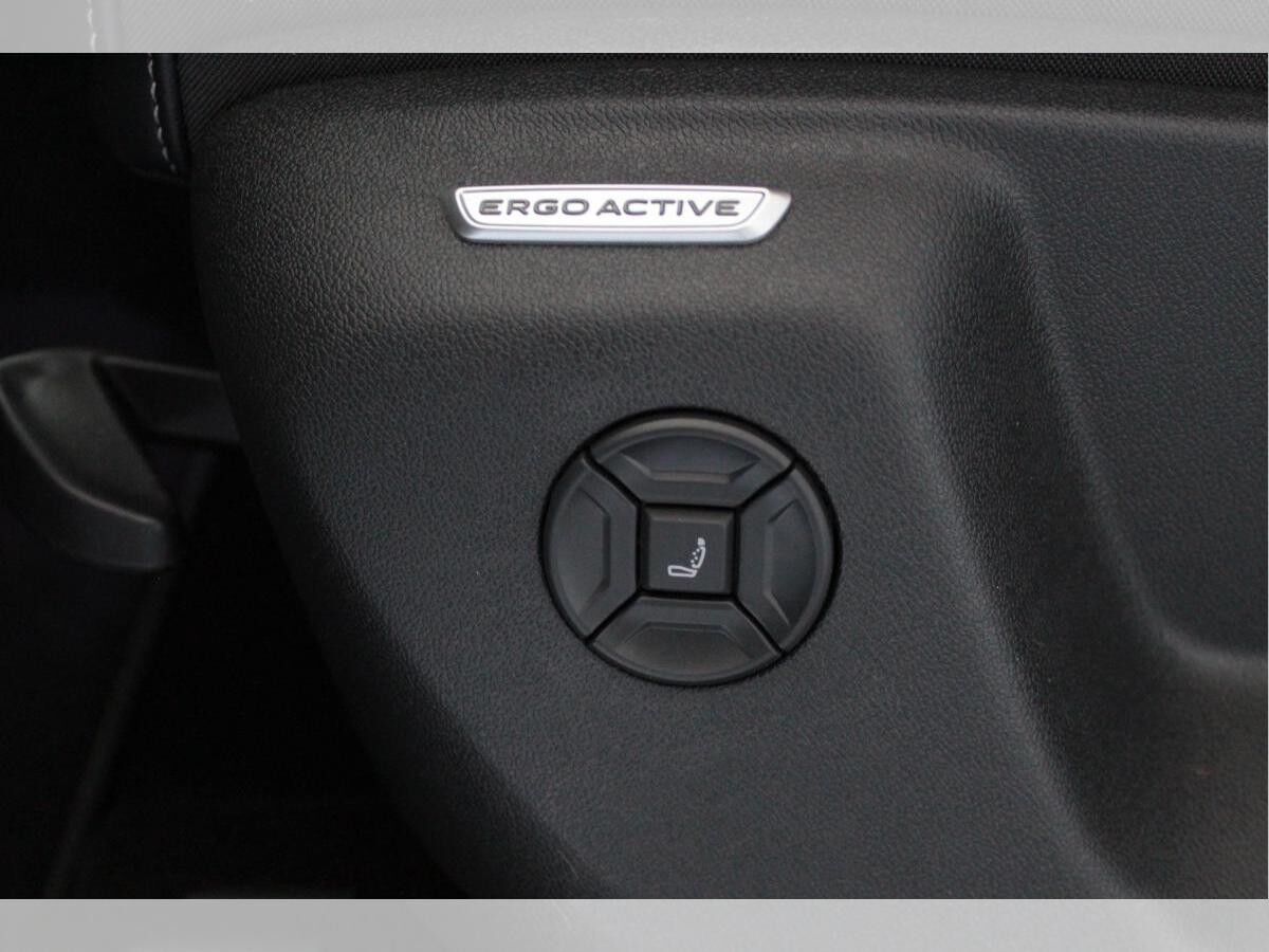 Volkswagen Tiguan R-Line Hybrid HD-Matrix Pano AHK Black Style