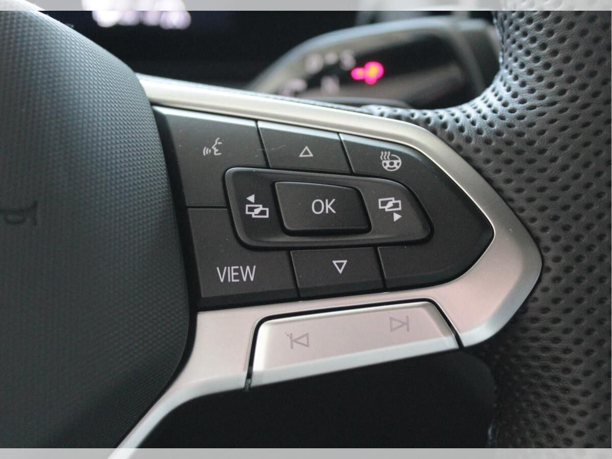 Volkswagen Tiguan R-Line Hybrid HD-Matrix Pano AHK Black Style