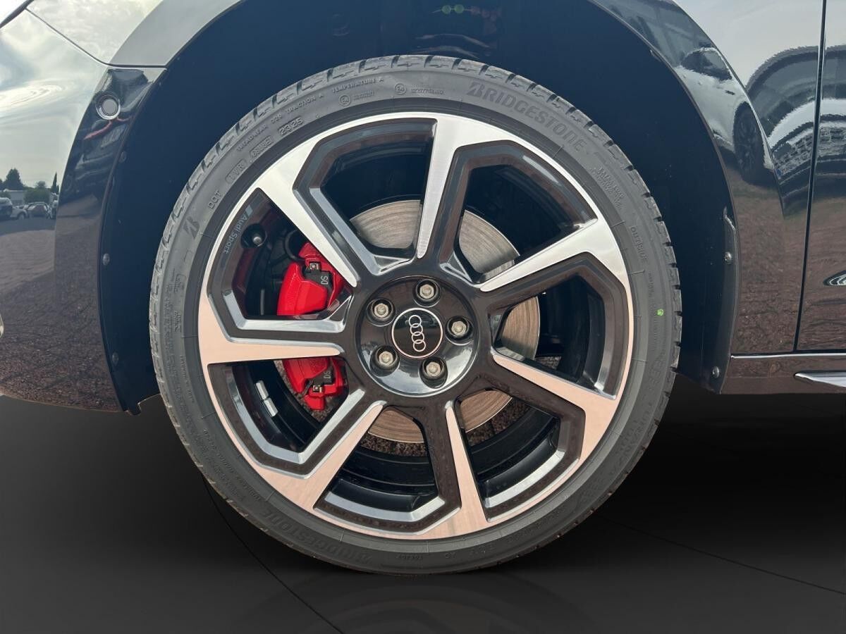 Audi A1 Sportback 30 TFSI S-LINE+LED+DCC+CARPLAY